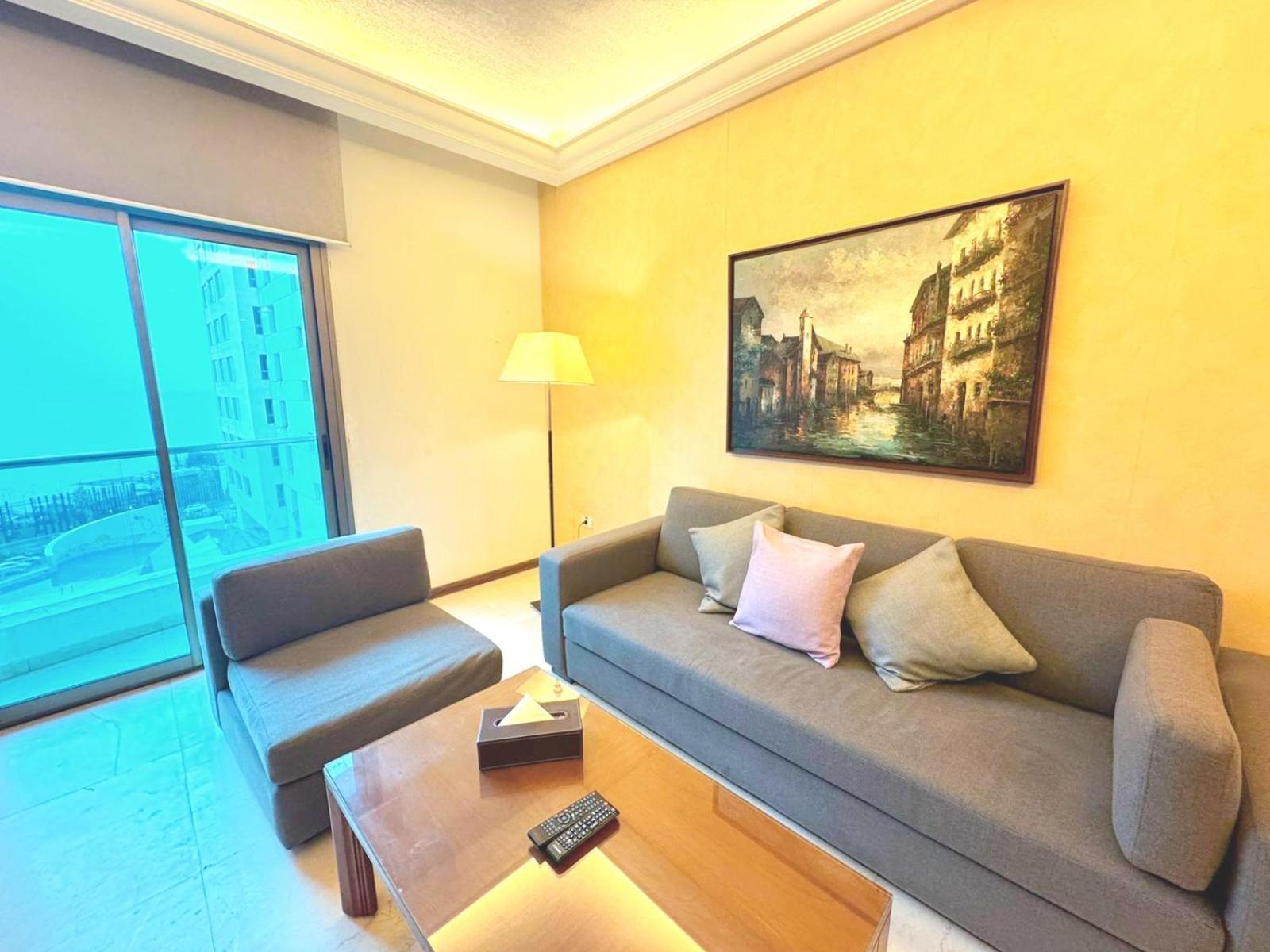King Suites Hotel Beiroet Buitenkant foto